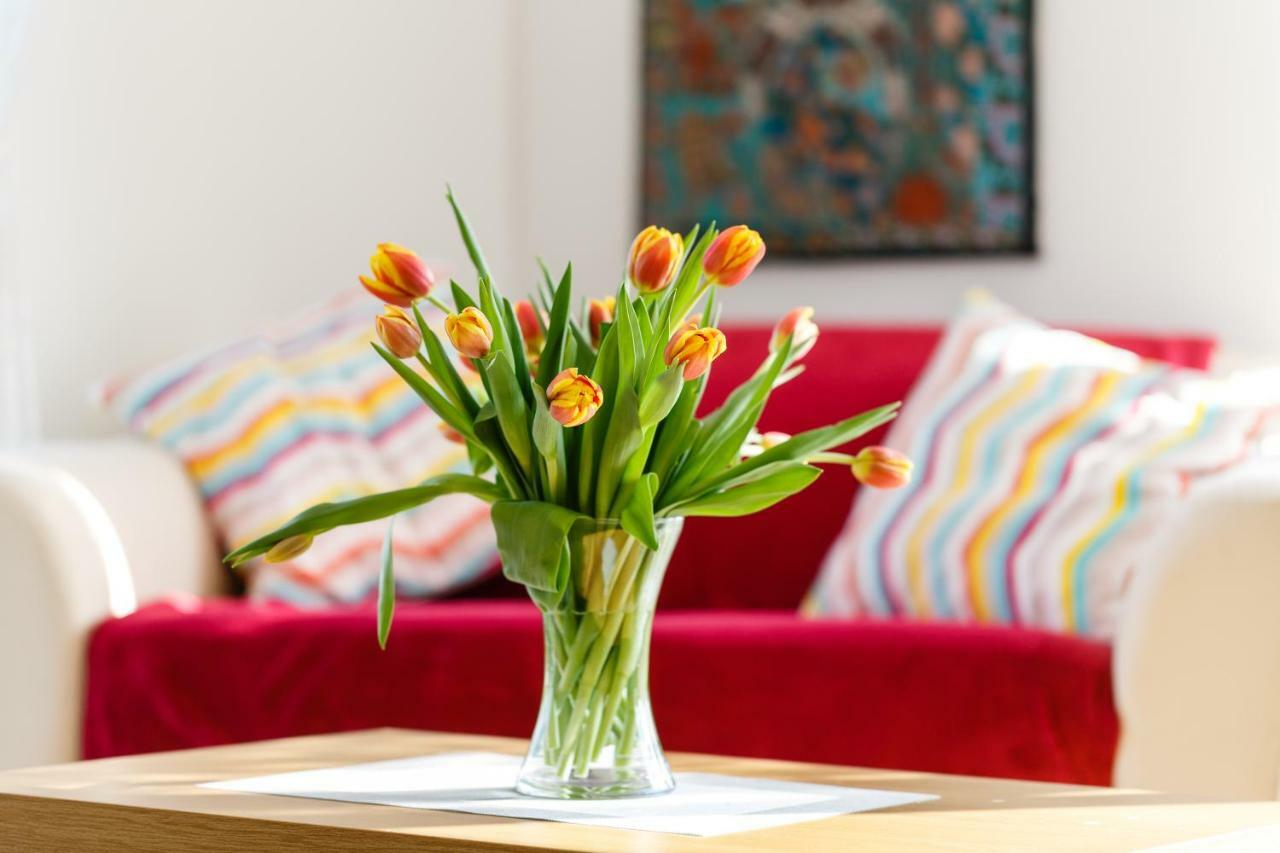Contemporary Trumpington Apartment With Self Check-In ,Free On-Site Parking, Terrace, Super Fast Wifi & 5 Mins Drive To Papworth & Addenbrookes Hospitals Cambridge  Extérieur photo